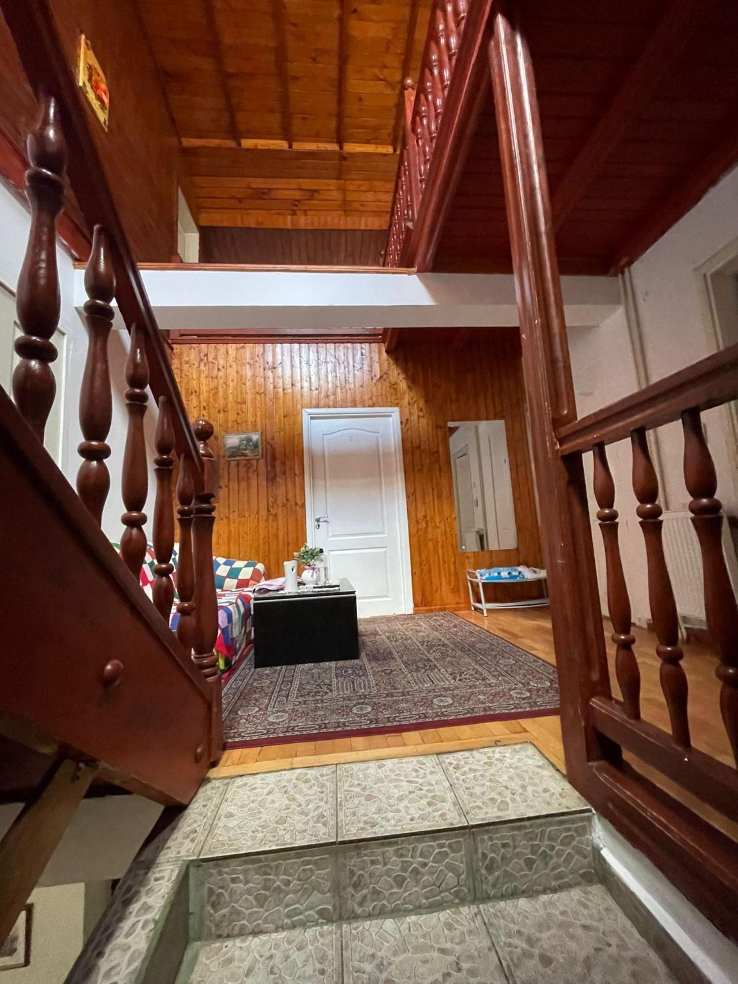 Constantinescu A. Buşteni Exterior foto
